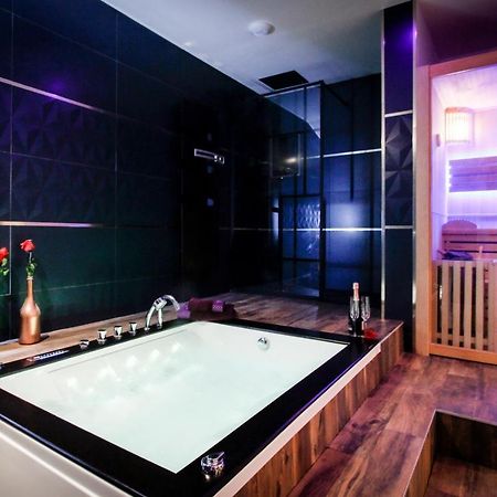 L'Ecrin Champenois - Suite Avec Balneo Et Sauna Prives Шалон-ан-Шампань Экстерьер фото